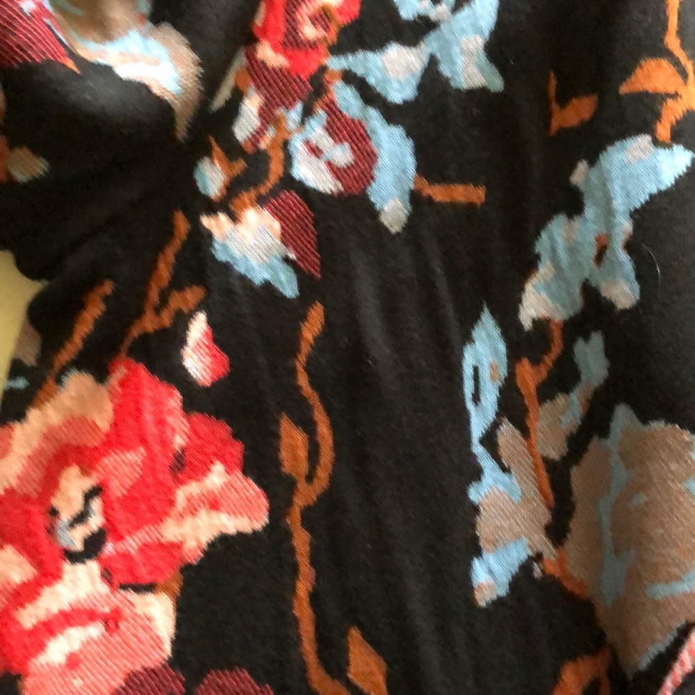 Sweater - Picture 3 of 4